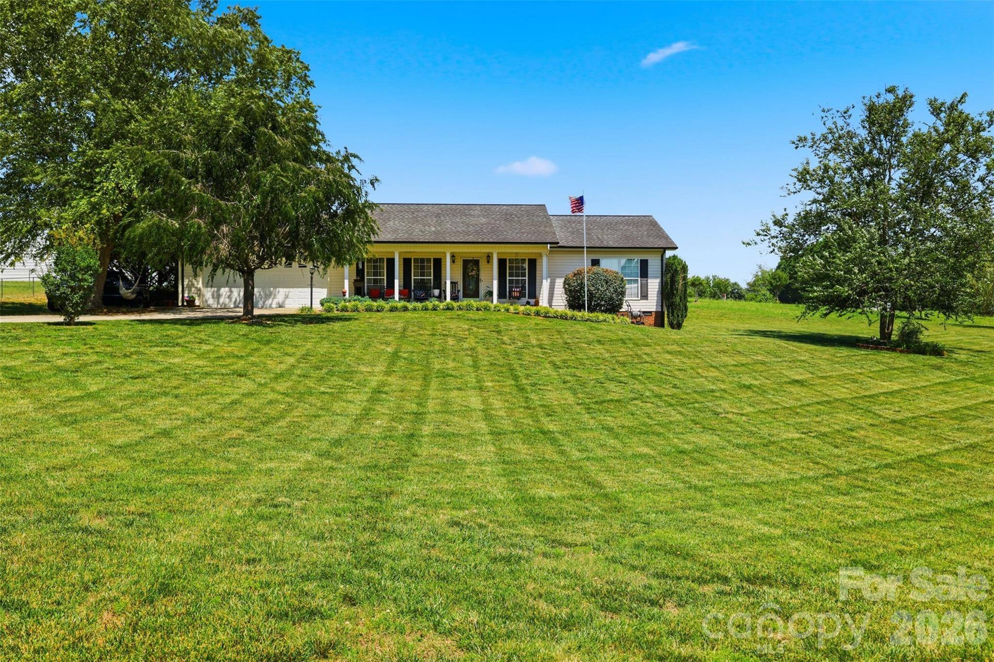 57 Riverview RD, Taylorsville, NC 28681