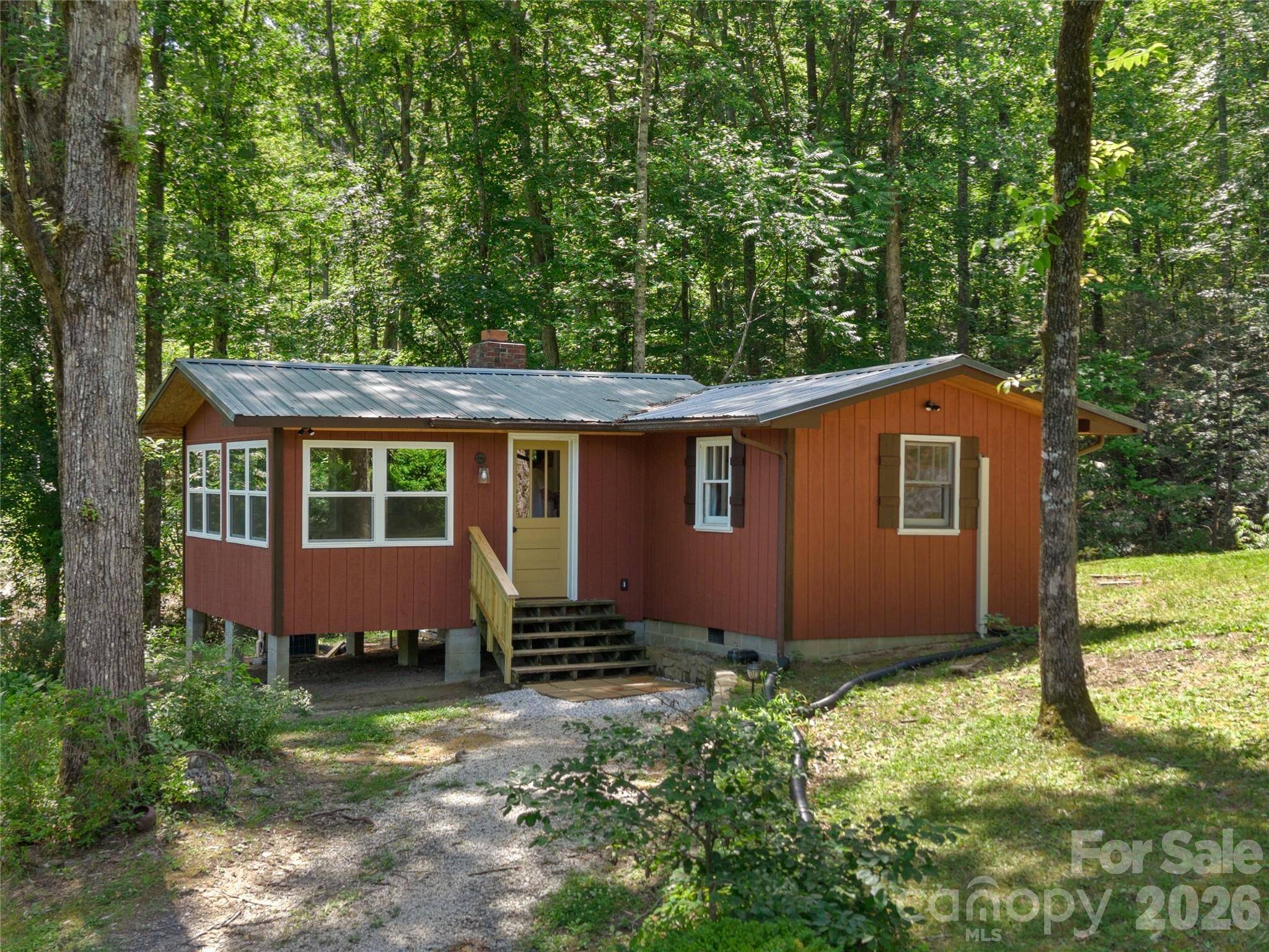563 Burgess RD, Mill Spring, NC 28756