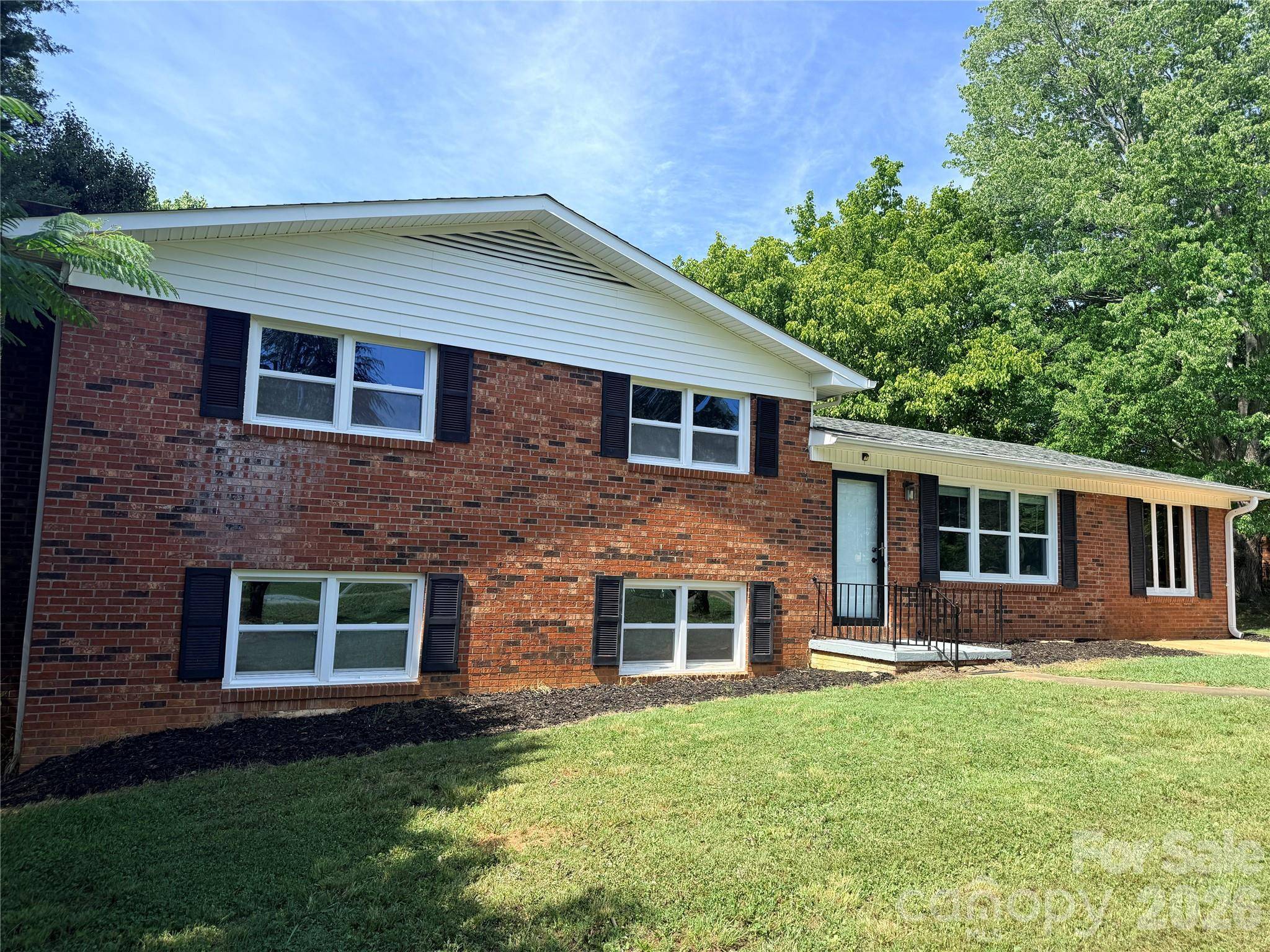267 Hoopaugh AVE, Ellenboro, NC 28040