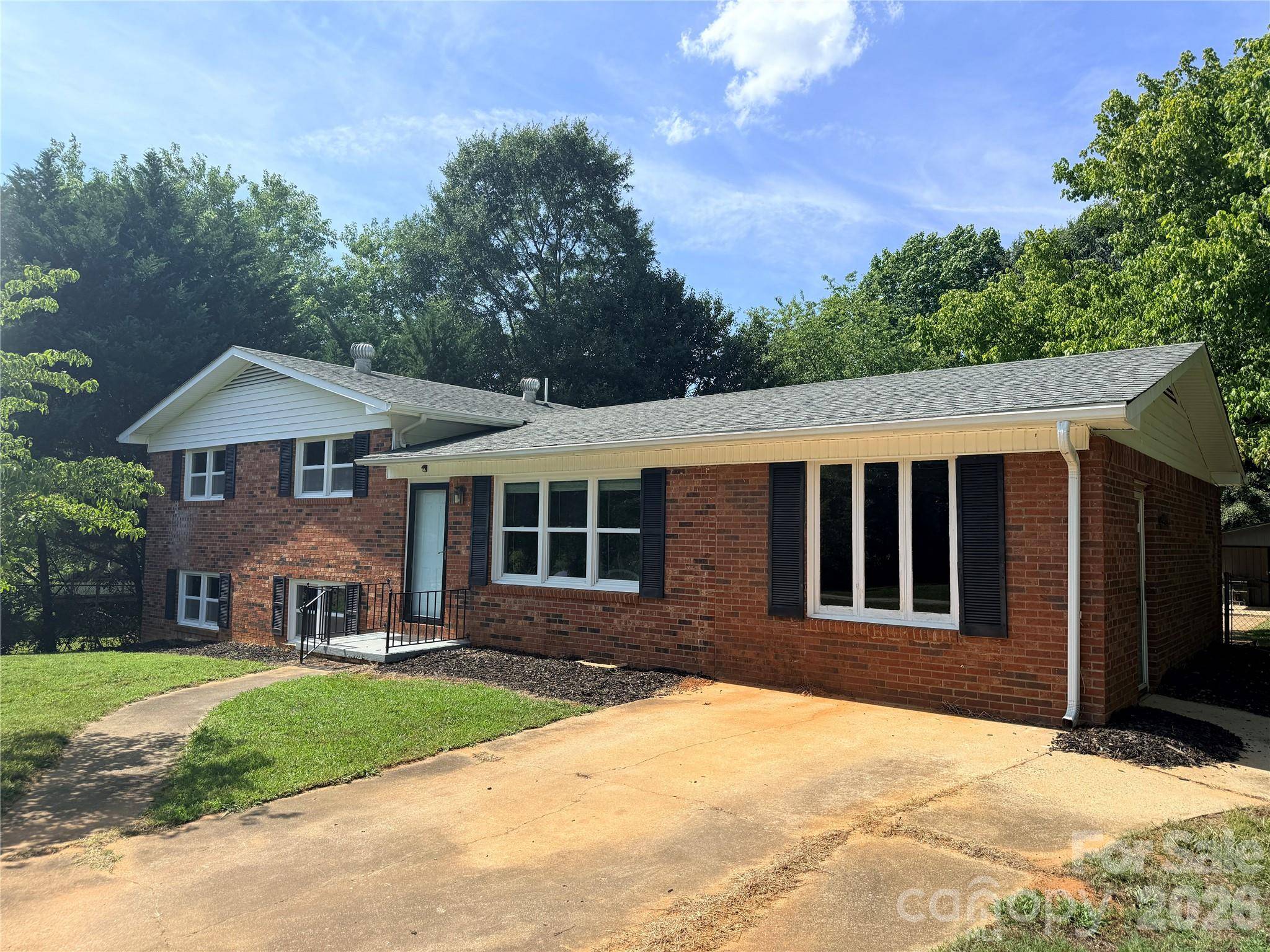 267 Hoopaugh AVE, Ellenboro, NC 28040