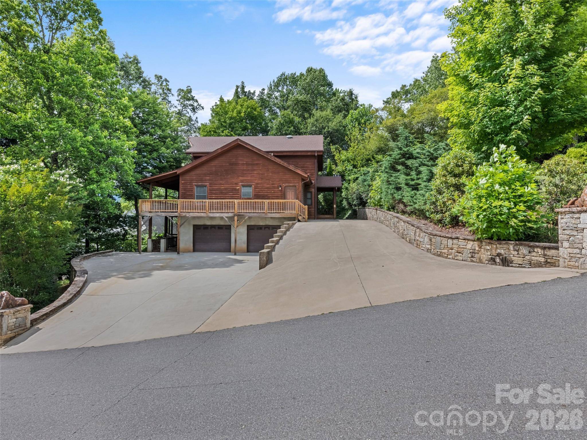 20 Sarah CT, Lake Junaluska, NC 28745