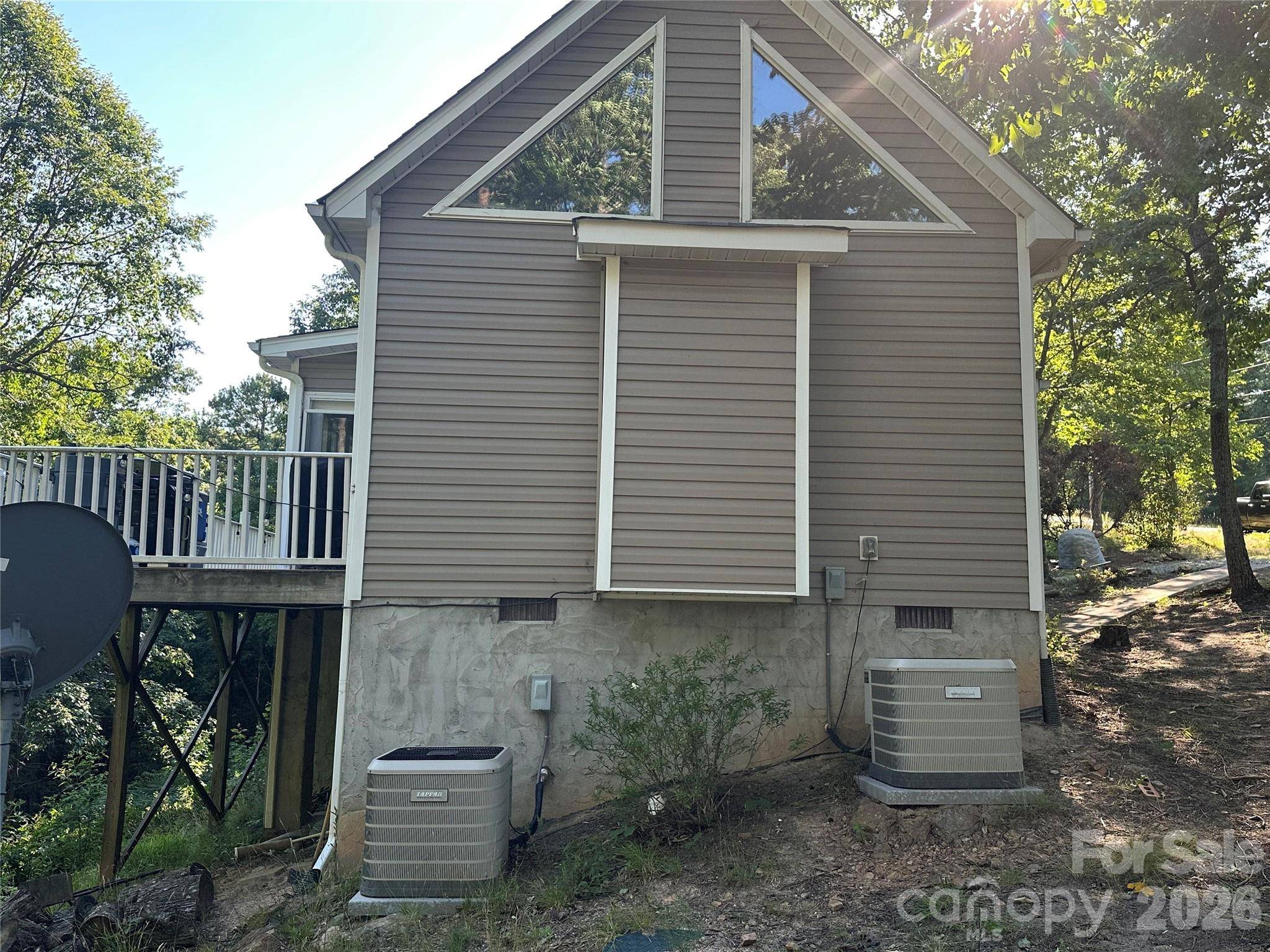 1480 Pine Mountain DR, Connelly Springs, NC 28612