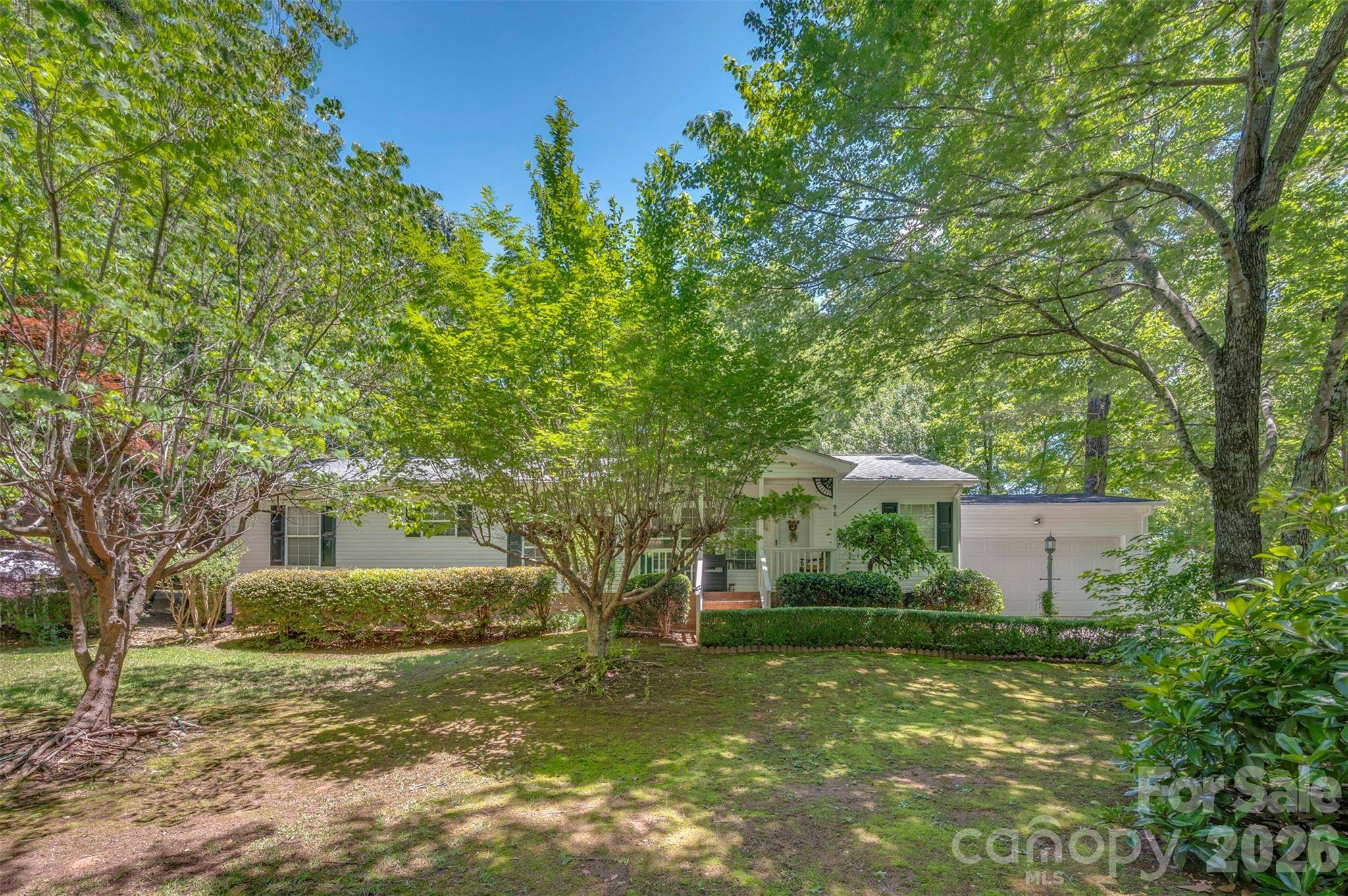 98 Lanning DR, Columbus, NC 28722