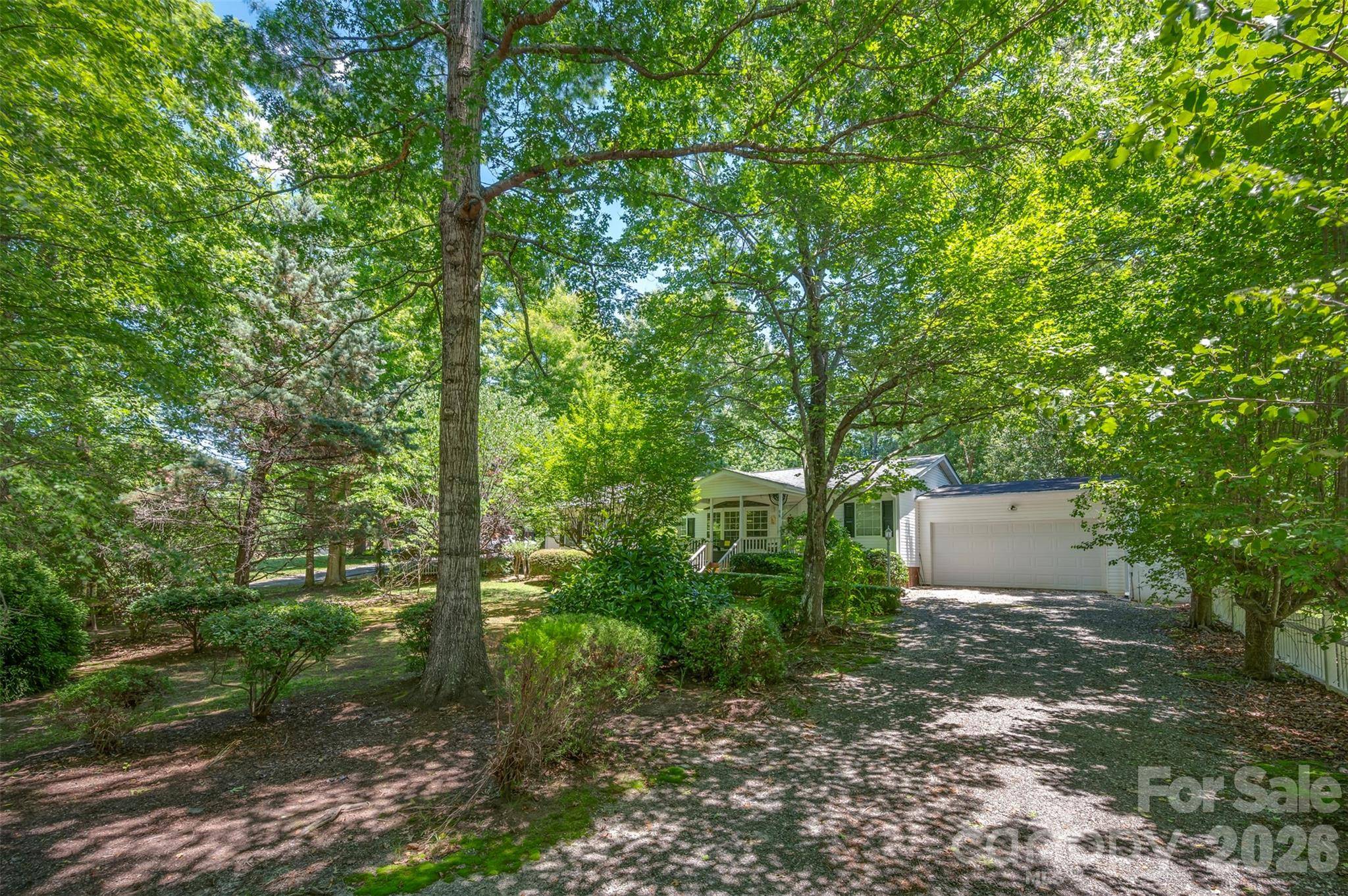 98 Lanning DR, Columbus, NC 28722