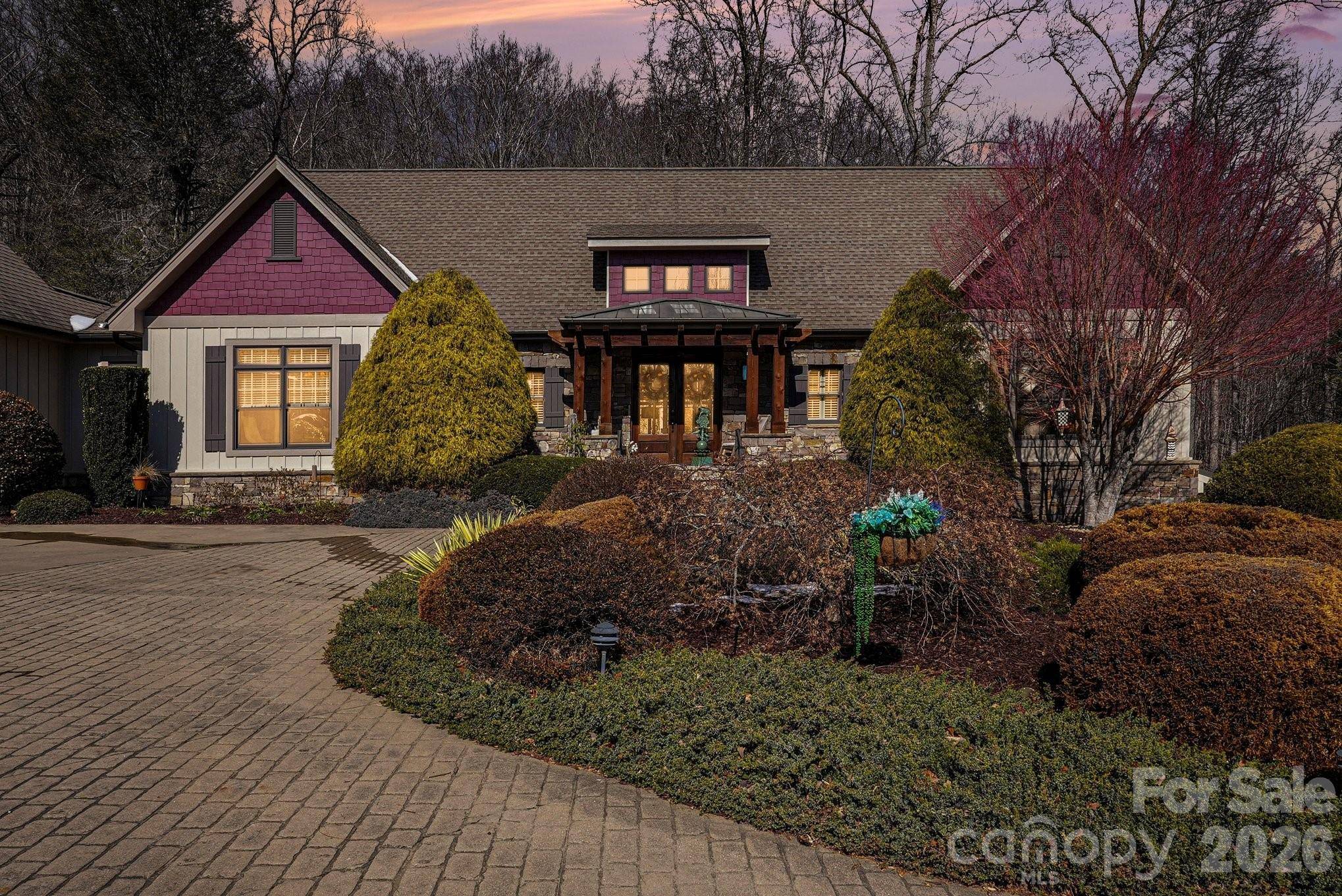 2554 Deep Gap Farm RD, Mill Spring, NC 28756