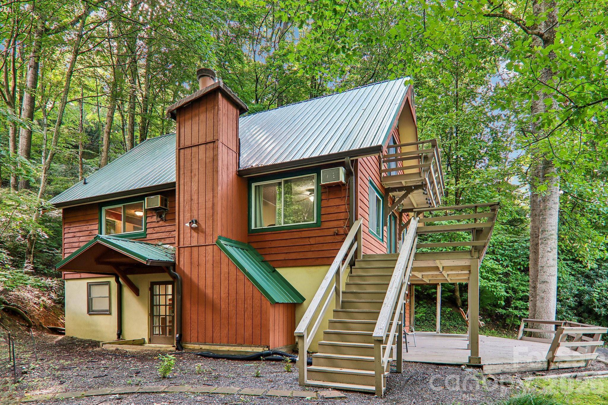 330 Riddle Cove RD, Maggie Valley, NC 28751