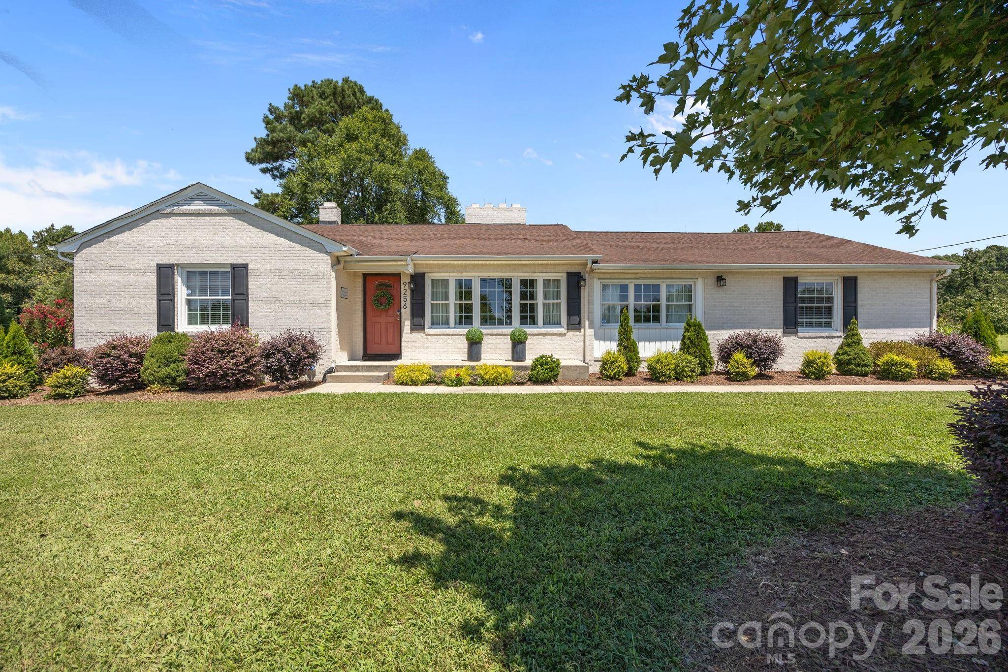 9256 US Highway 311 HWY, Archdale, NC 27263