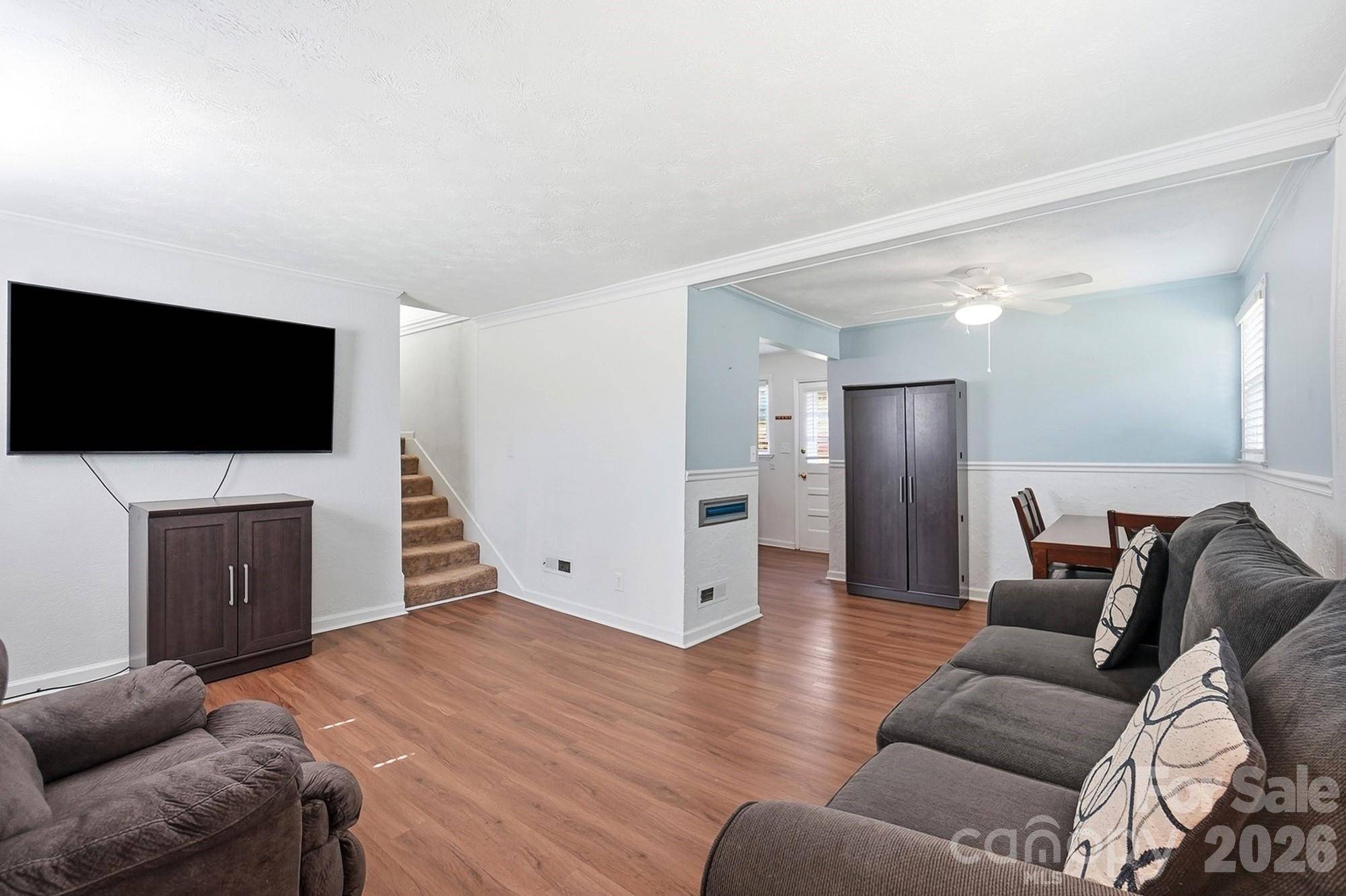 233 Scottie PL, Charlotte, NC 28217
