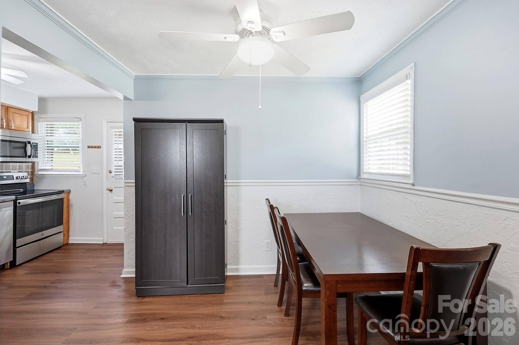 233 Scottie PL, Charlotte, NC 28217