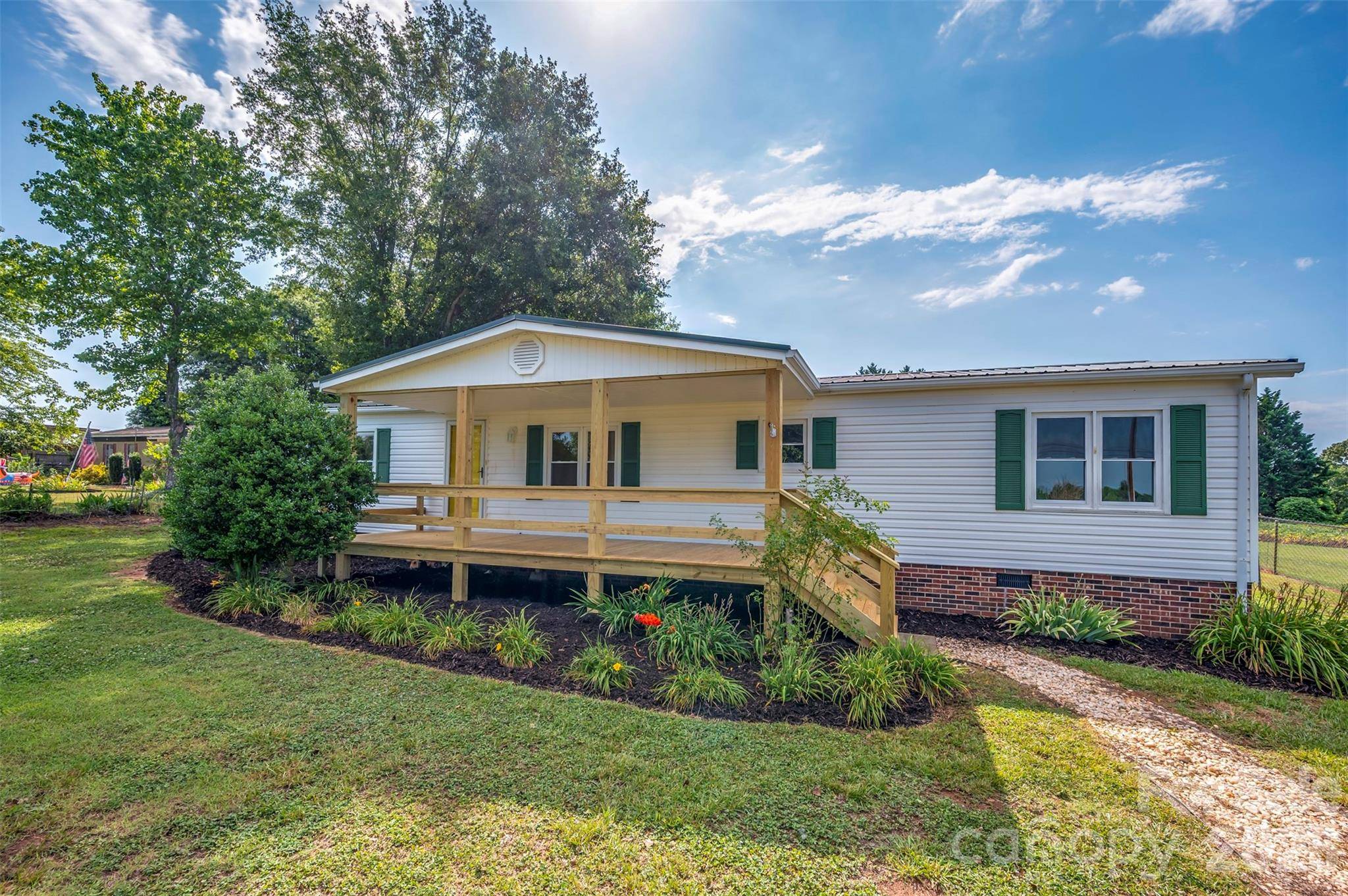 299 Ellenboro Henrietta RD, Ellenboro, NC 28040