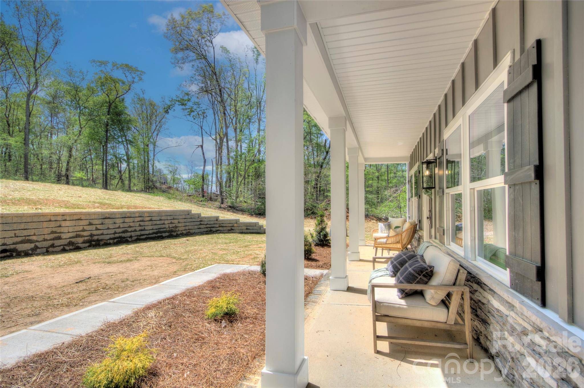 1033 Harrogate DR, Bessemer City, NC 28016
