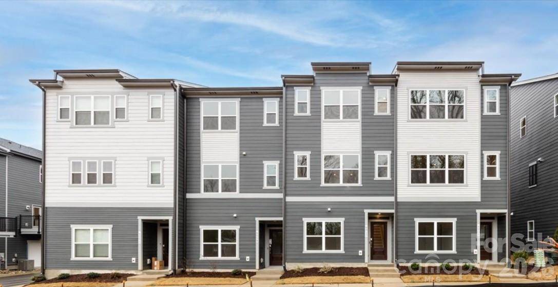 6008 Pivot CT, Charlotte, NC 28205