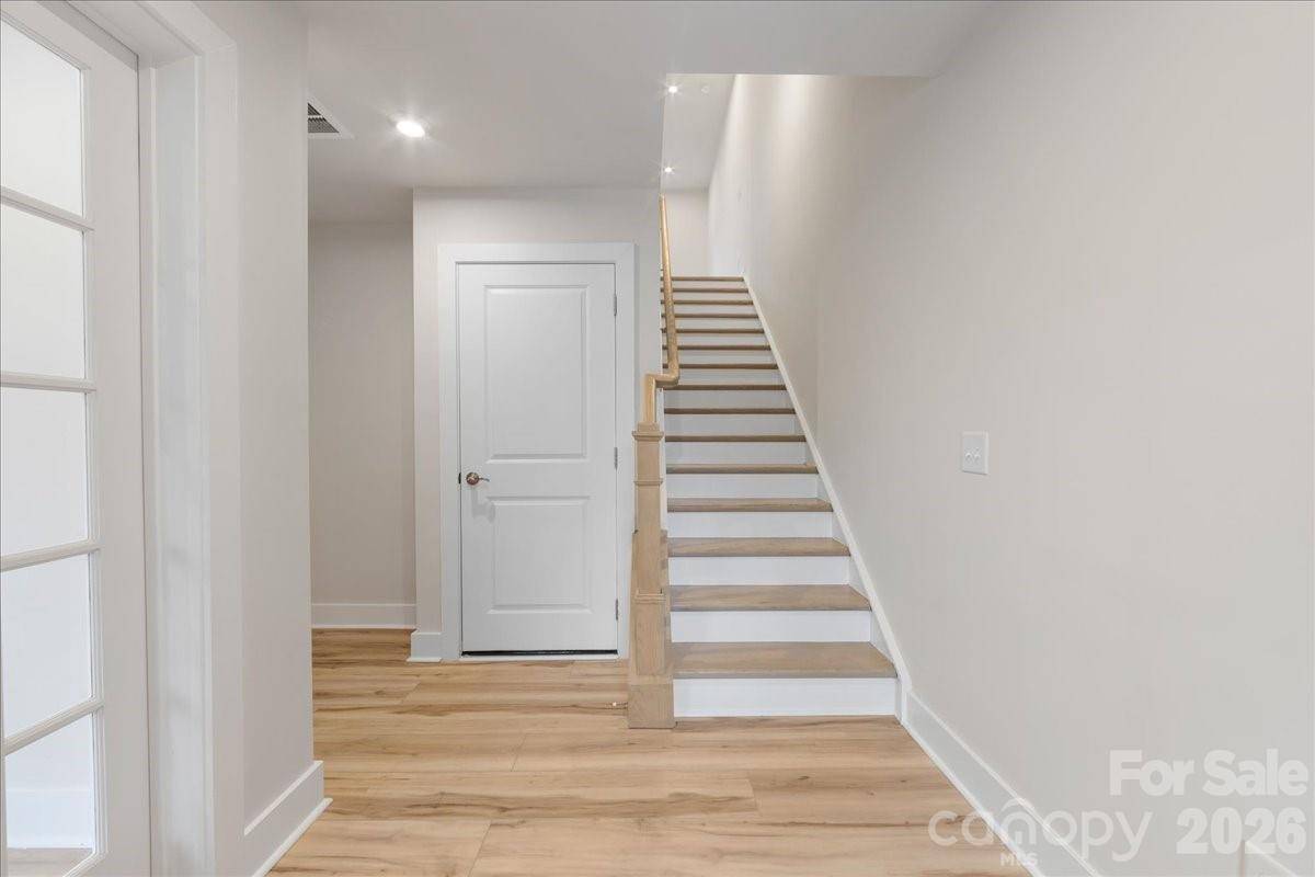 6008 Pivot CT, Charlotte, NC 28205