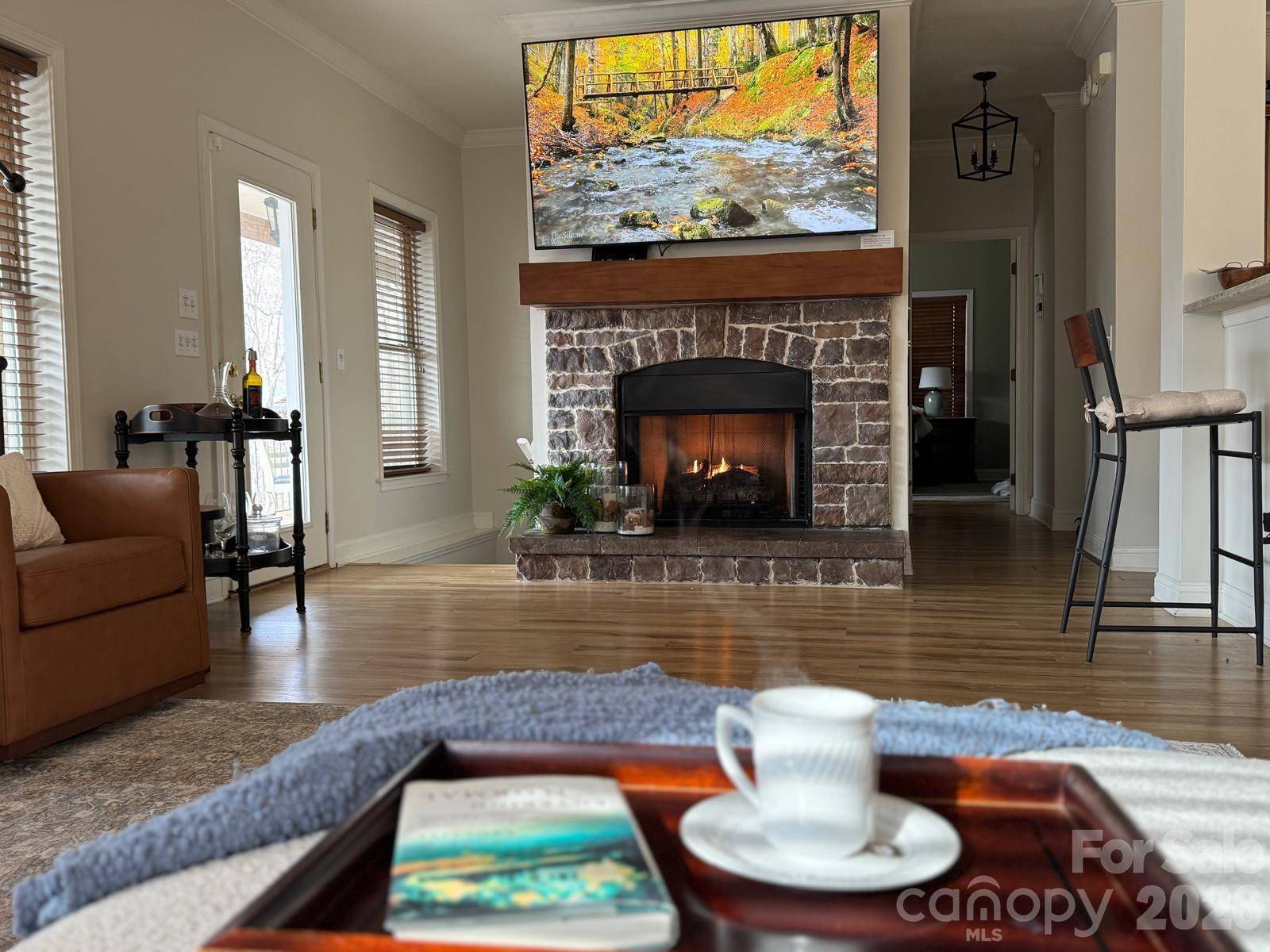 39 Rogers Creek DR, Bakersville, NC 28705