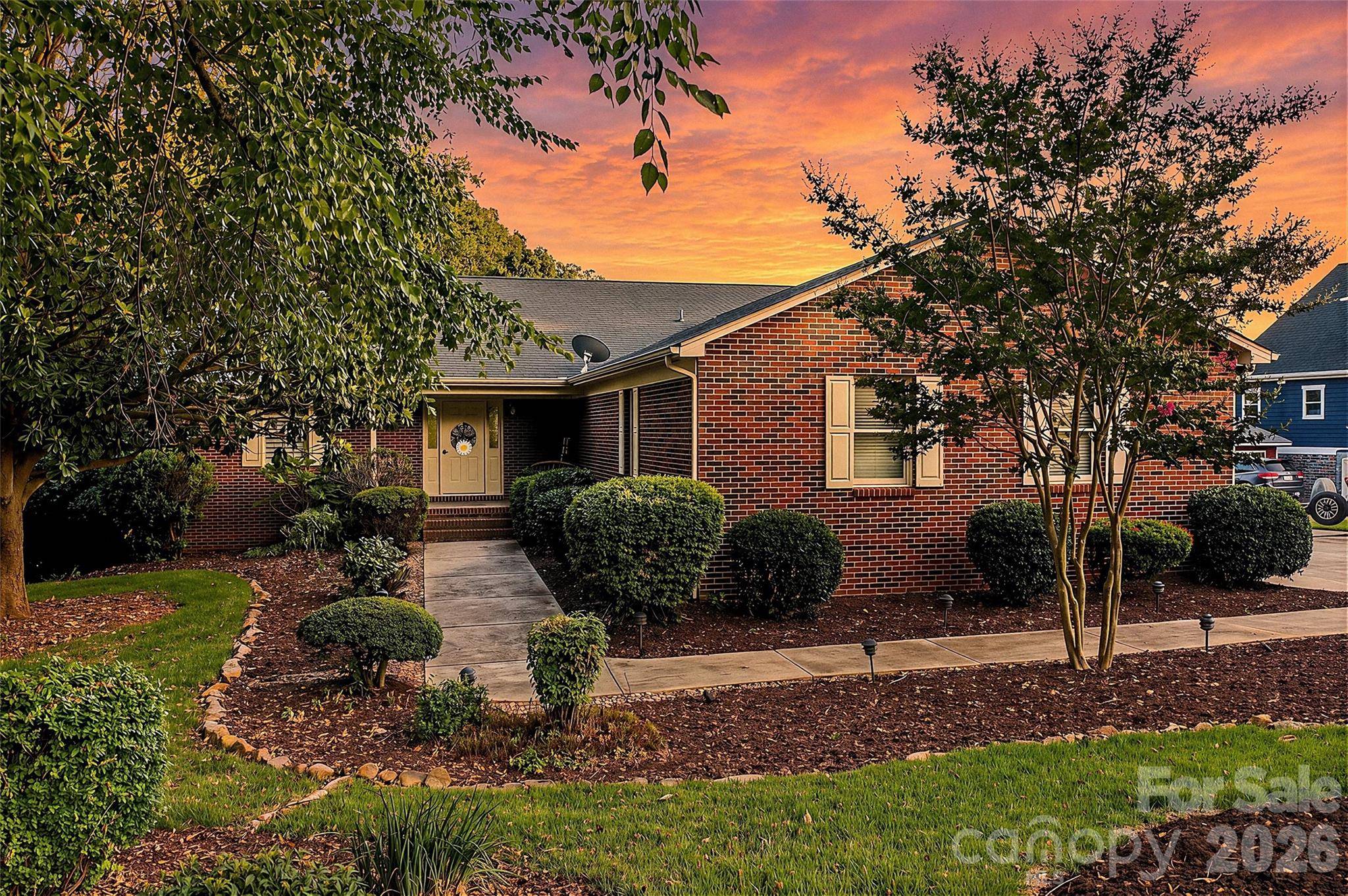 8535 Sylvan DR, Terrell, NC 28682