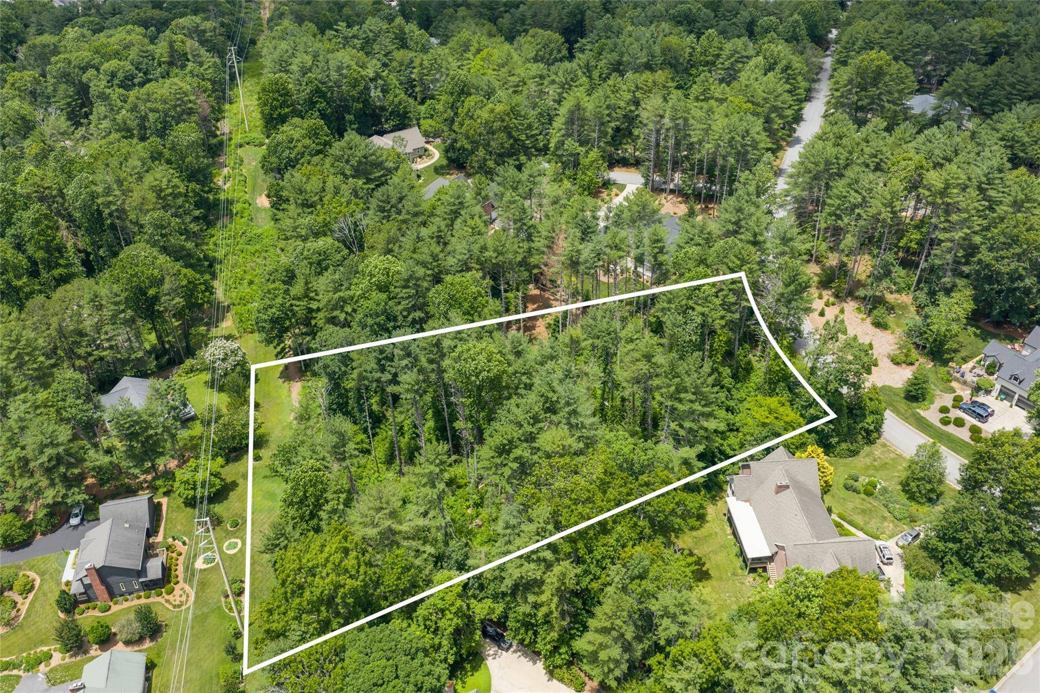 4 Dunnwoody DR, Arden, NC 28704