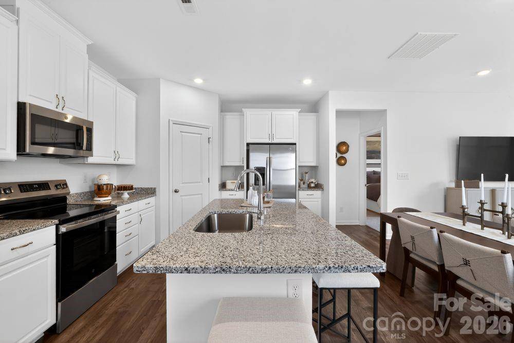 302 Fincastle Glen RD, Shelby, NC 28152