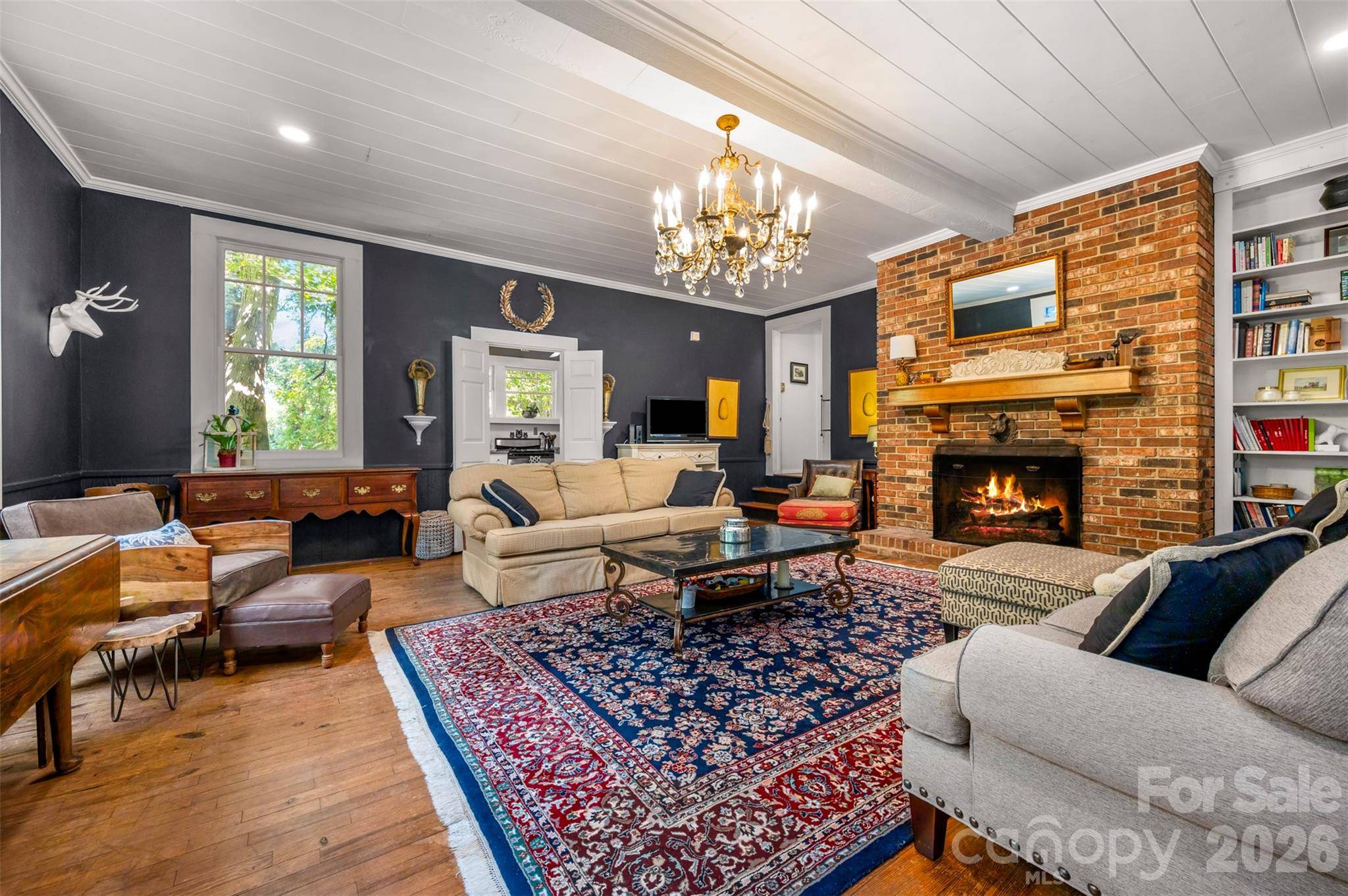 415 E Lakeshore DR, Landrum, SC 29356