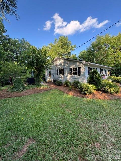 606 N Pine LN, Wadesboro, NC 28170