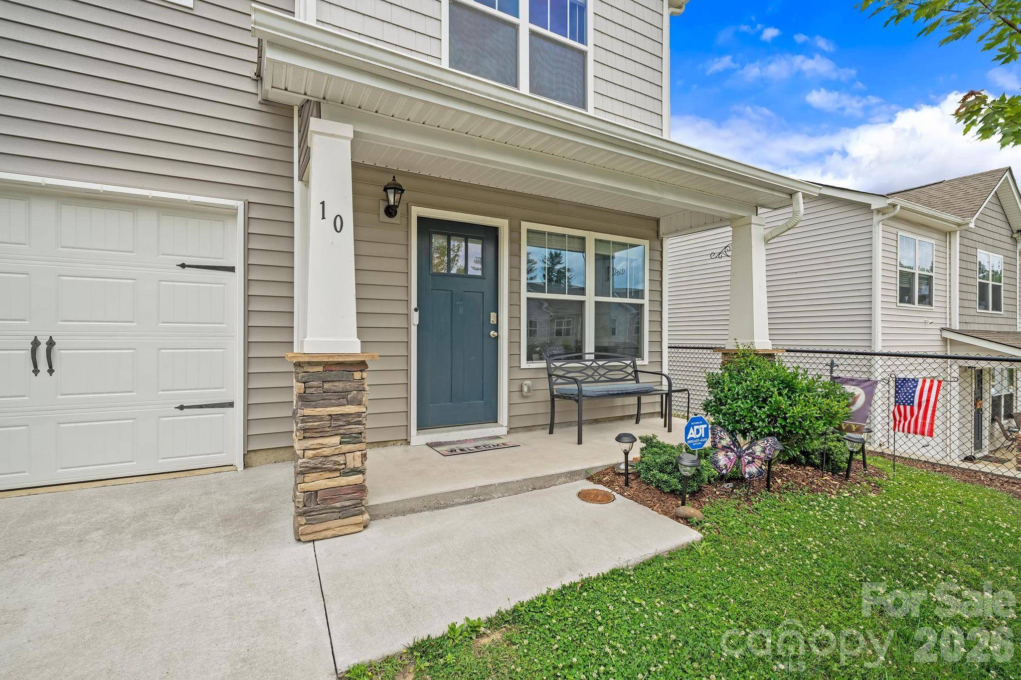 10 Benedict LN, Weaverville, NC 28787
