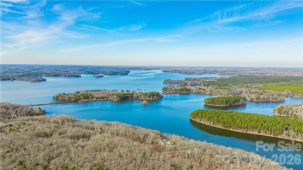 2066 Sierra Trace RD, Denton, NC 27239