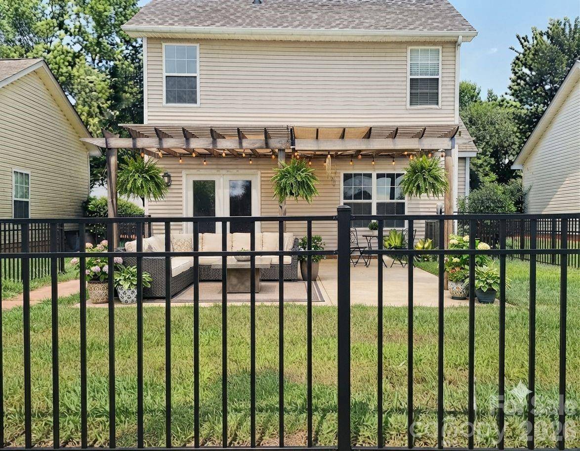 8804 Arrowhead Place LN, Cornelius, NC 28031
