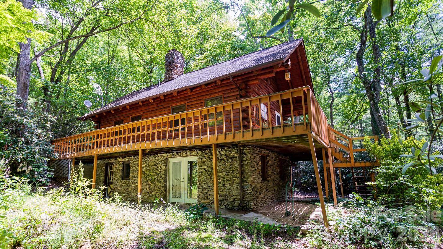 305 Melanie LN, Black Mountain, NC 28711