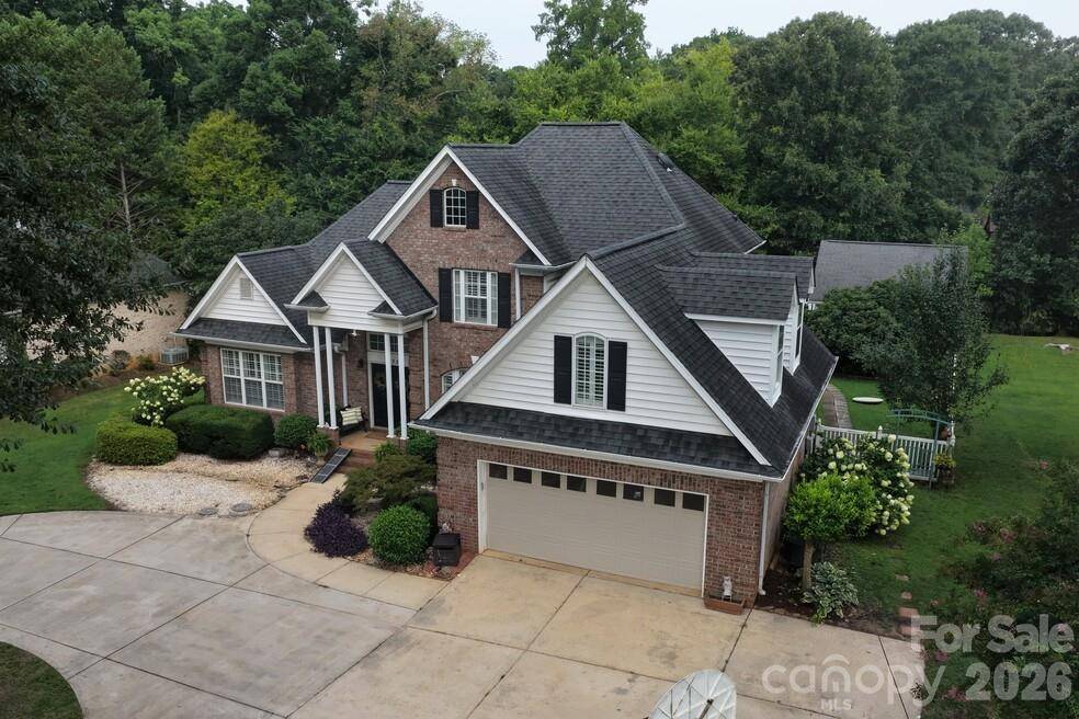 1093 Fairfield DR, Gastonia, NC 28054
