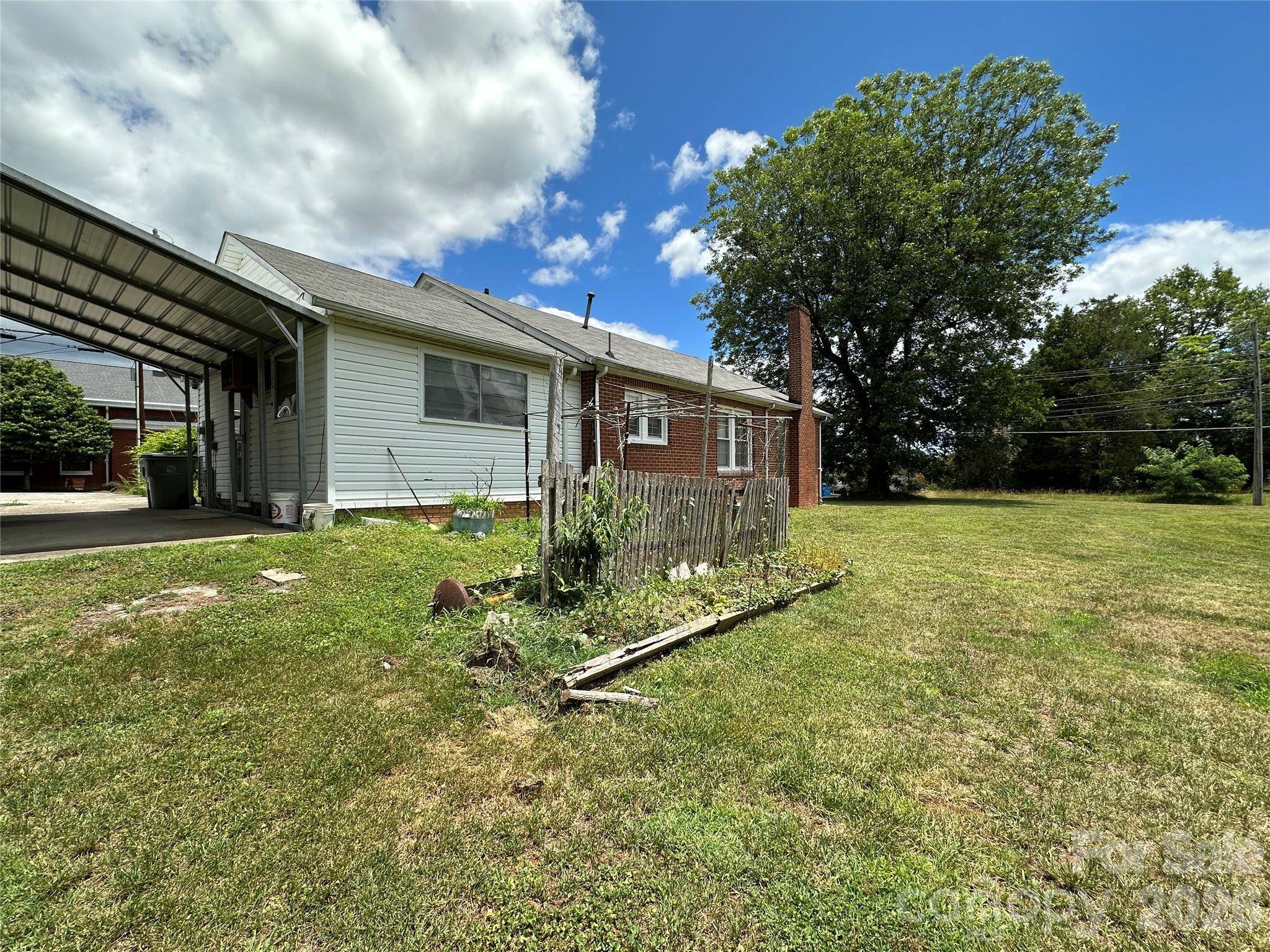 502 Connelly Springs RD SW, Lenoir, NC 28645