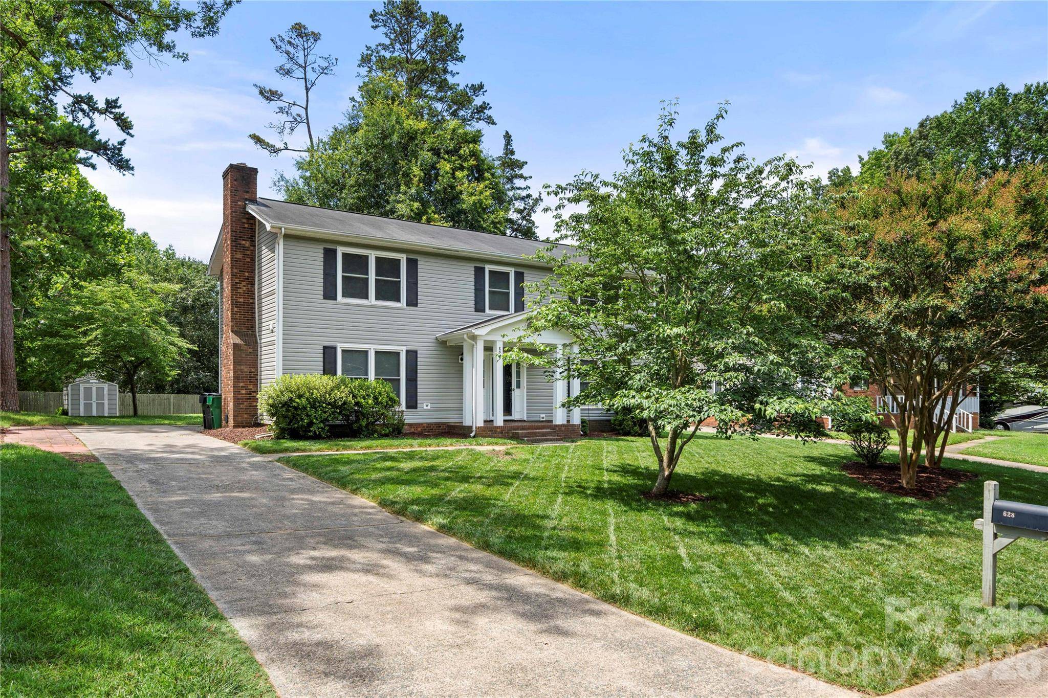 628 Bellows LN, Charlotte, NC 28270