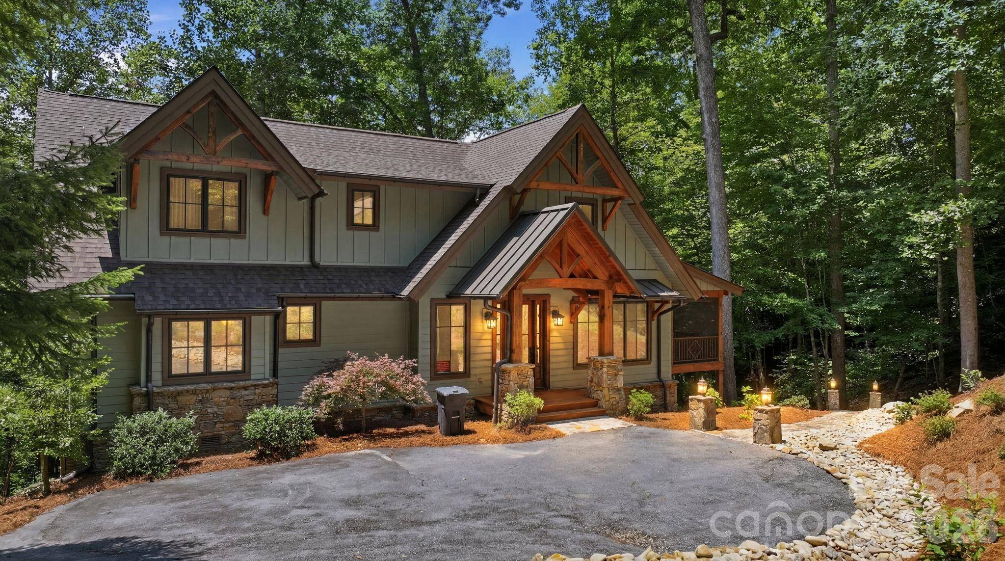 185 Songcatcher CT, Tuckasegee, NC 28783