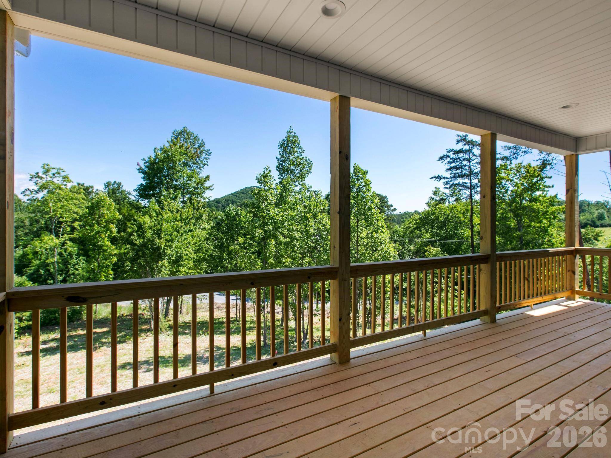 105 S Vineyard Village DR, Old Fort, NC 28762
