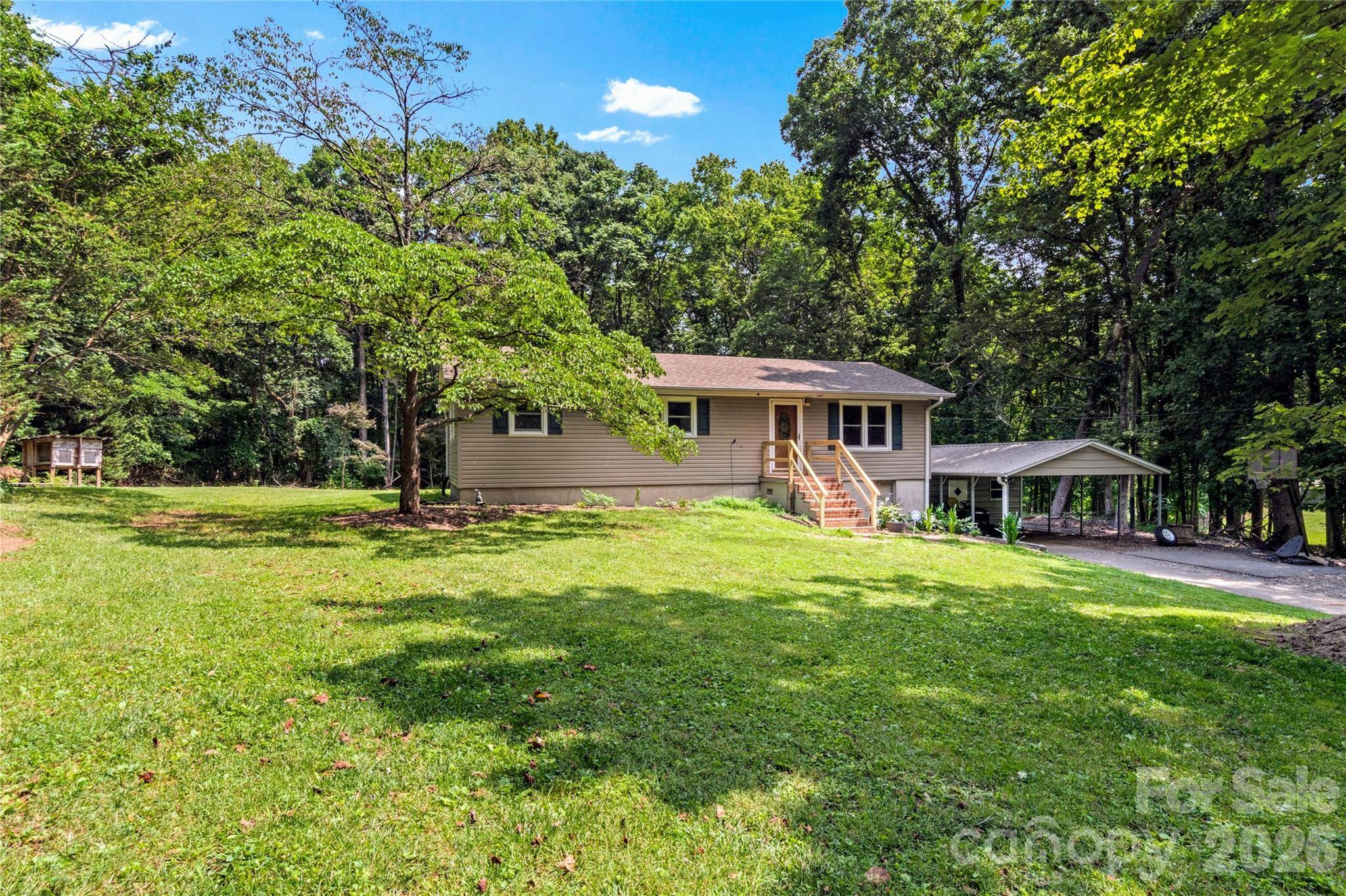 152 Blue Ridge RD, State Road, NC 28676