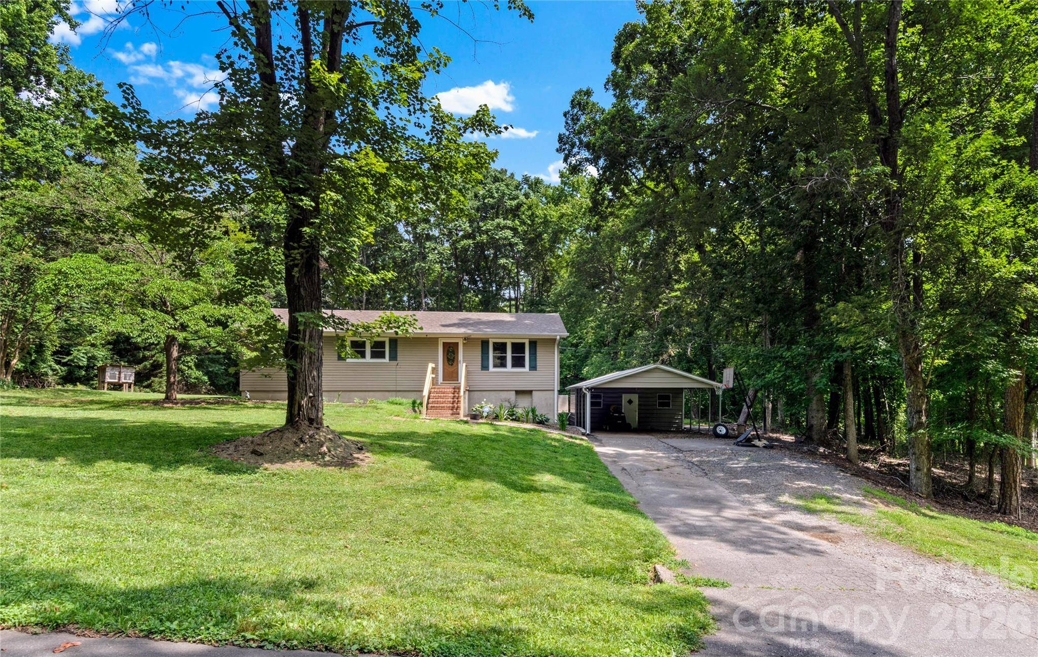 152 Blue Ridge RD, State Road, NC 28676