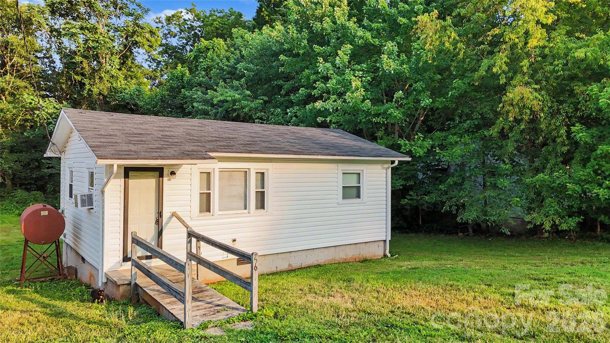56 Jackson LN, Stony Point, NC 28678