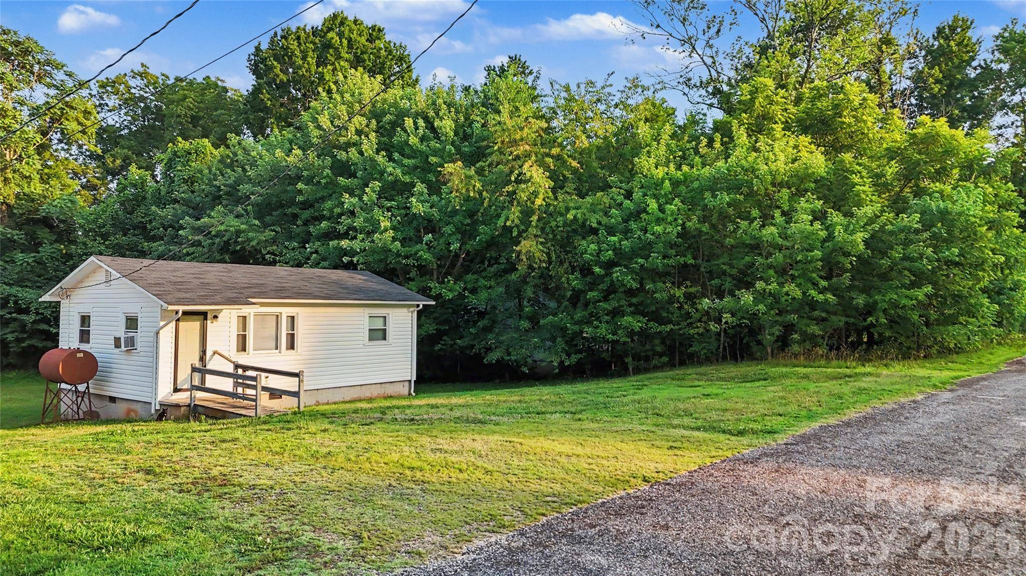 56 Jackson LN, Stony Point, NC 28678