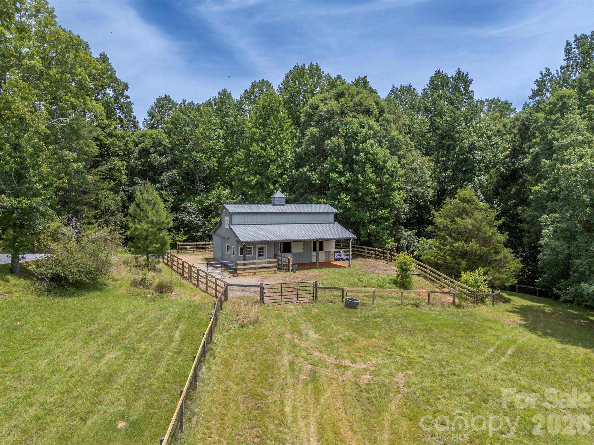 441 Lower Ridgeview RD, Columbus, NC 28722