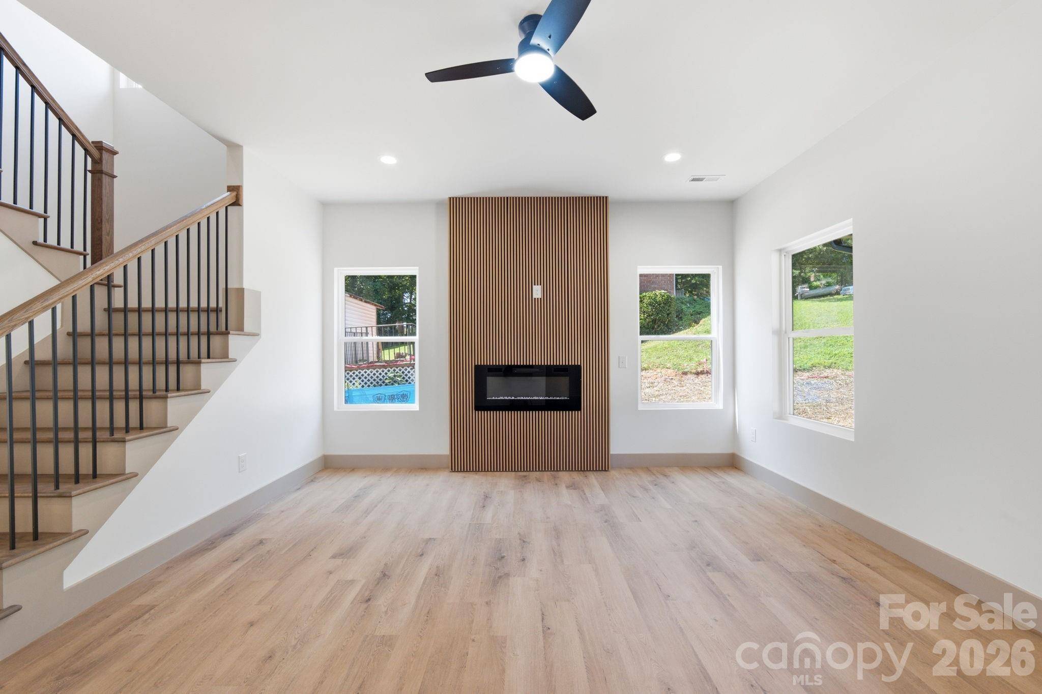 1830 31st ST NE, Hickory, NC 28601
