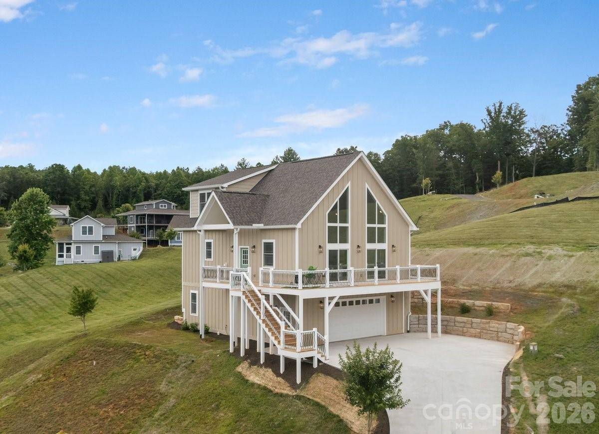 49 Grace CT, Mars Hill, NC 28754