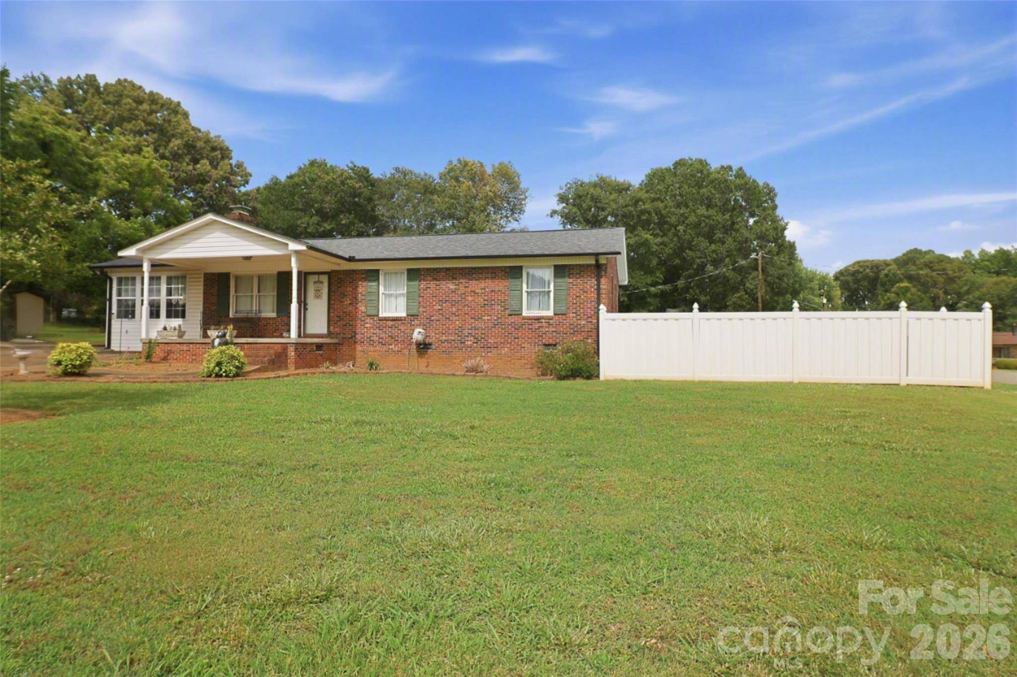 115 Arc ST, Bessemer City, NC 28016