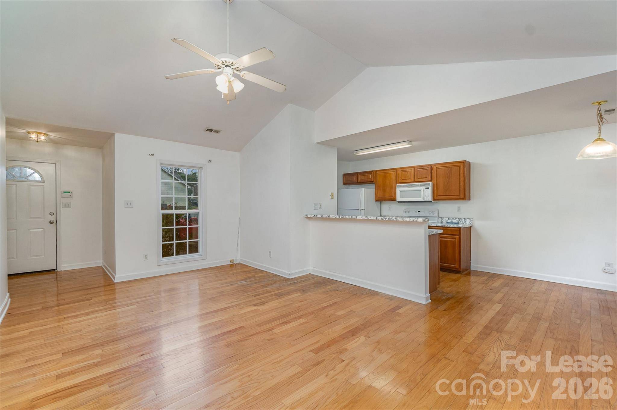 2716 Rabbit Ridge DR, Bessemer City, NC 28016