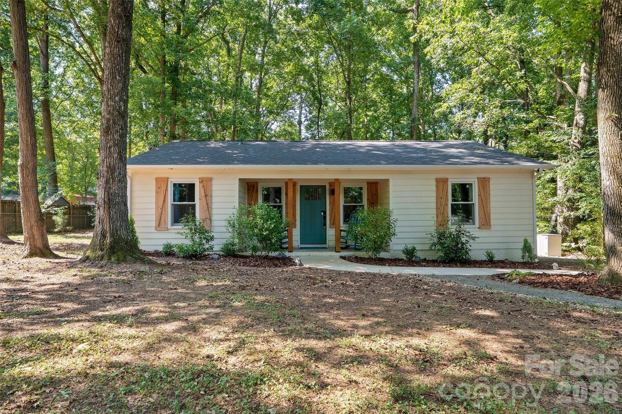 317 Jackson PL, Matthews, NC 28104