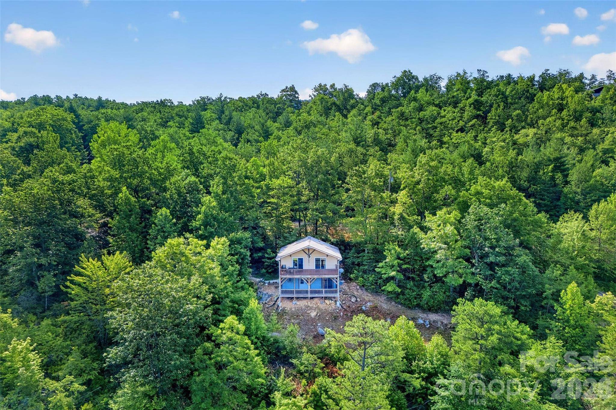 40 E Valley View DR, Marion, NC 28752