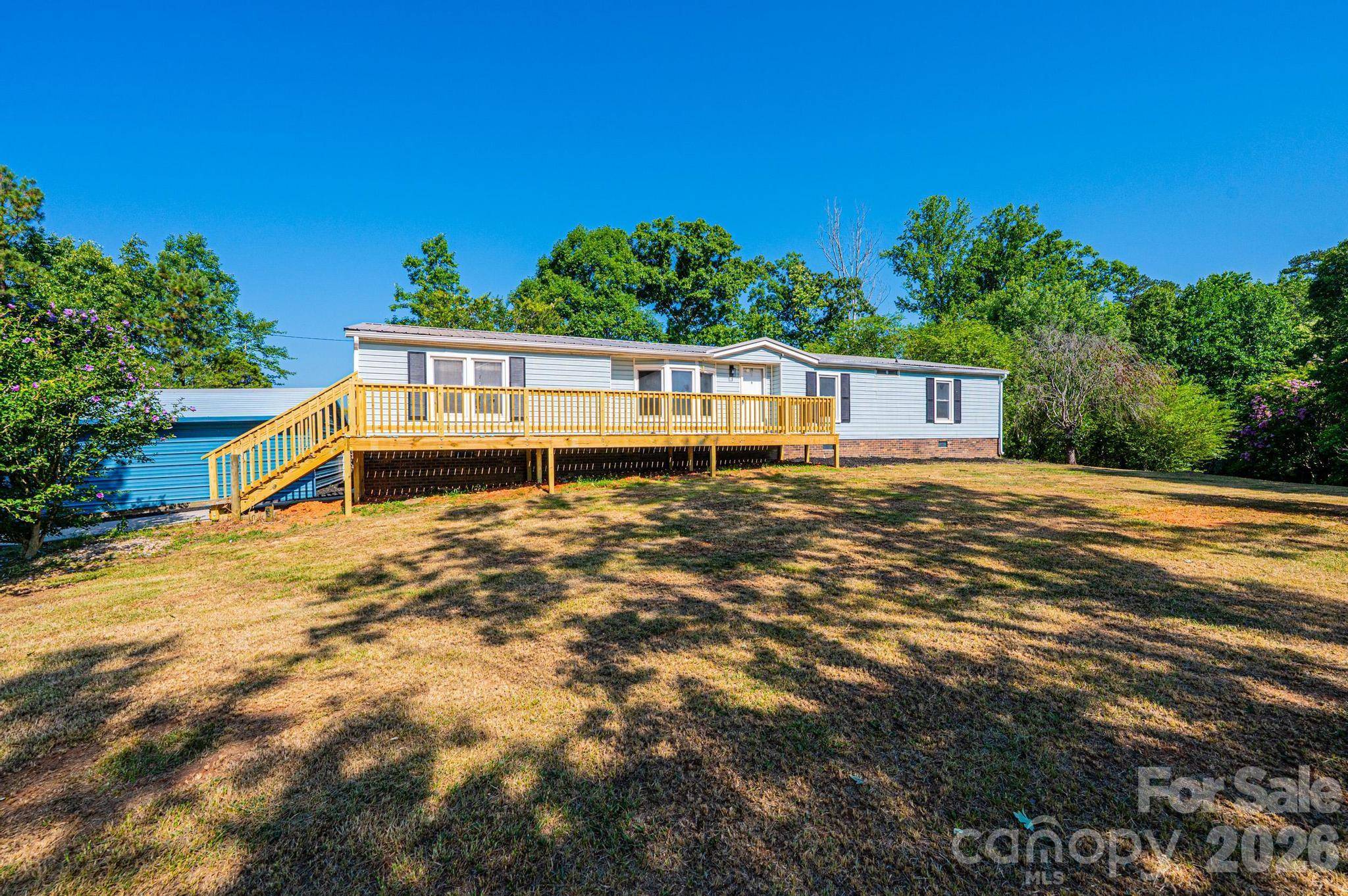 1143 Cheyenne Oaks DR, Claremont, NC 28610