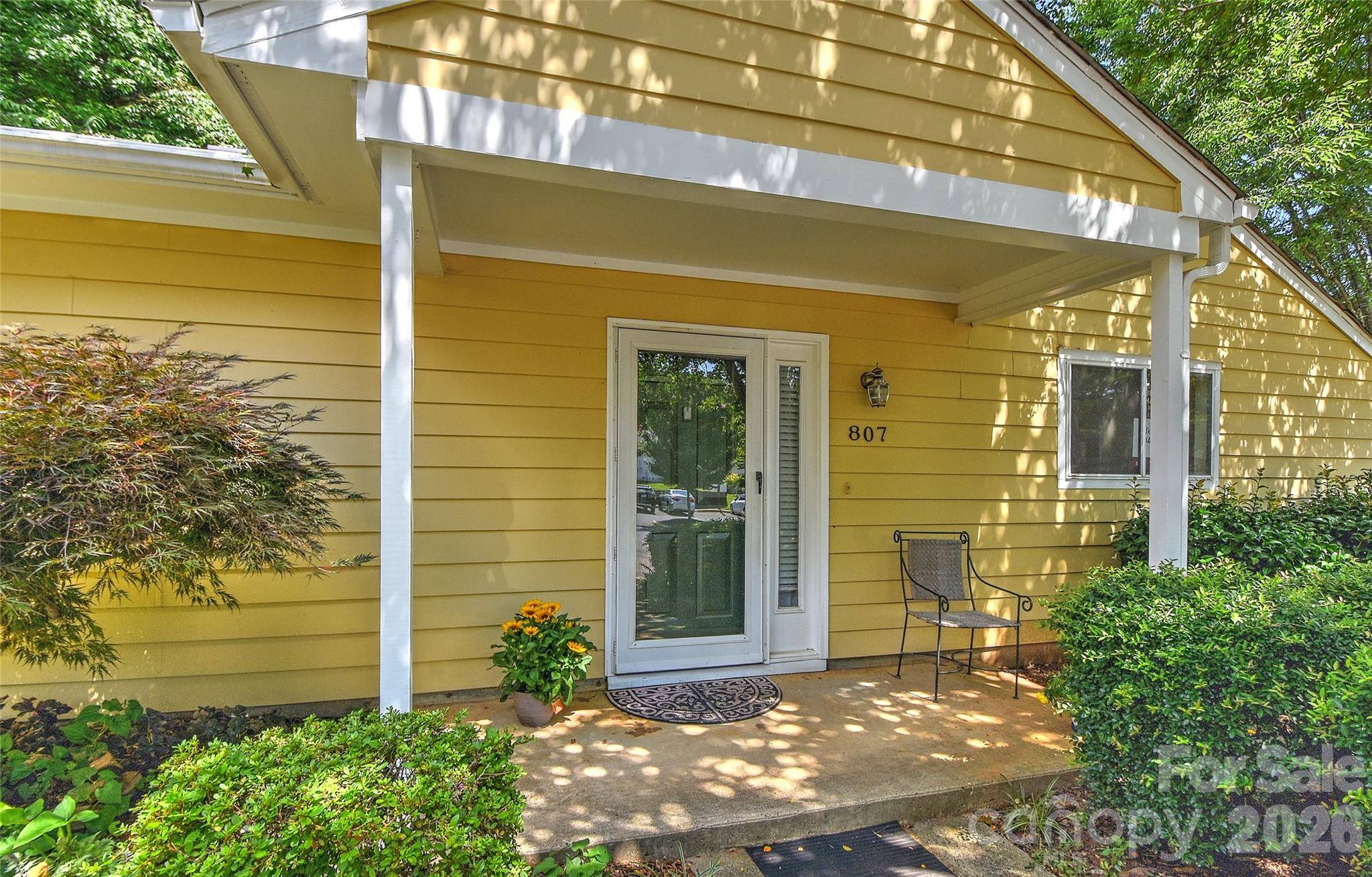 807 Sardis Cove DR, Charlotte, NC 28270