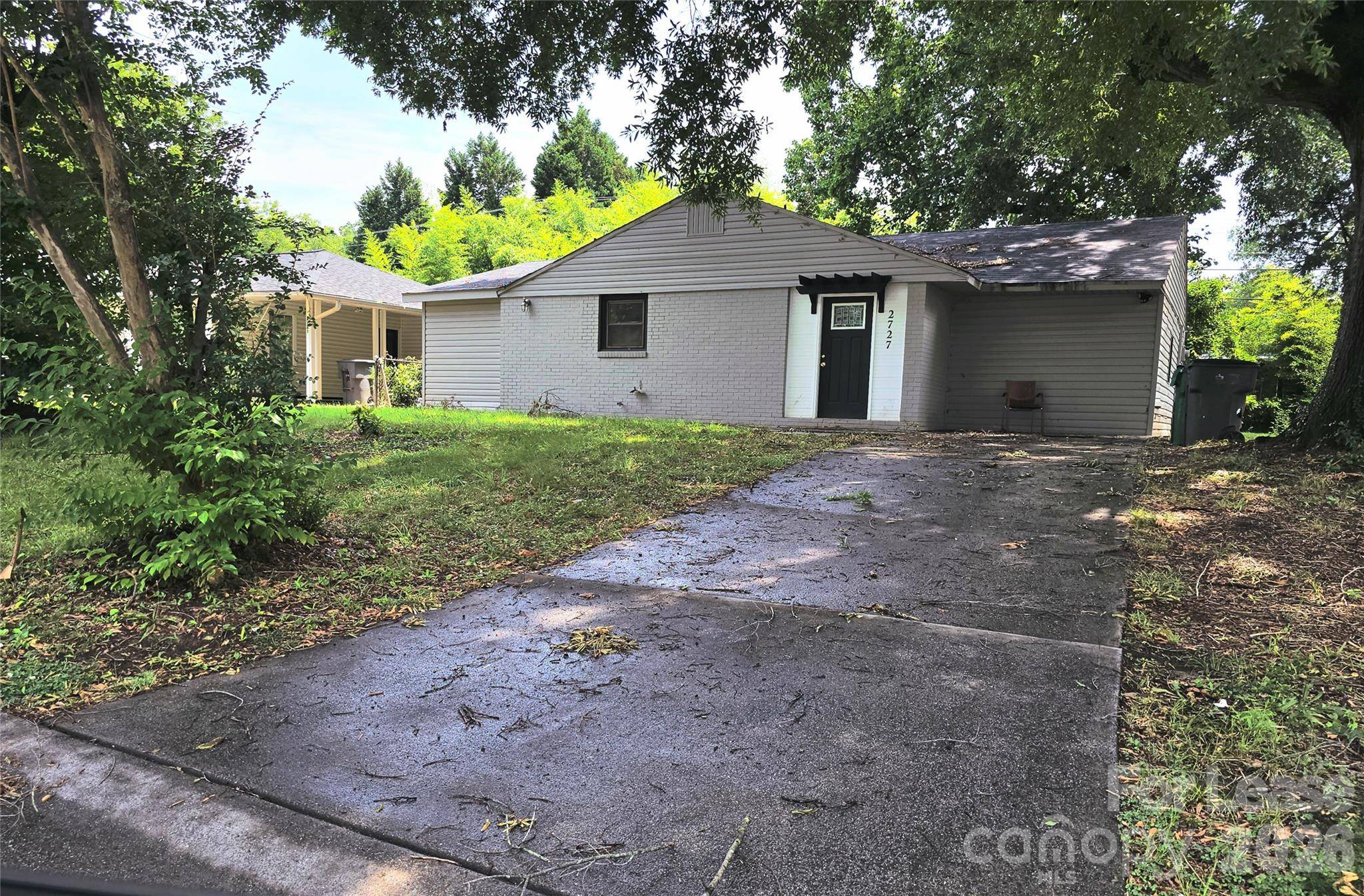 2727 Englehardt ST, Charlotte, NC 28216