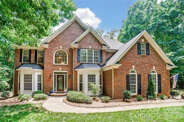 6025 Oakridge CT, Matthews, NC 28104