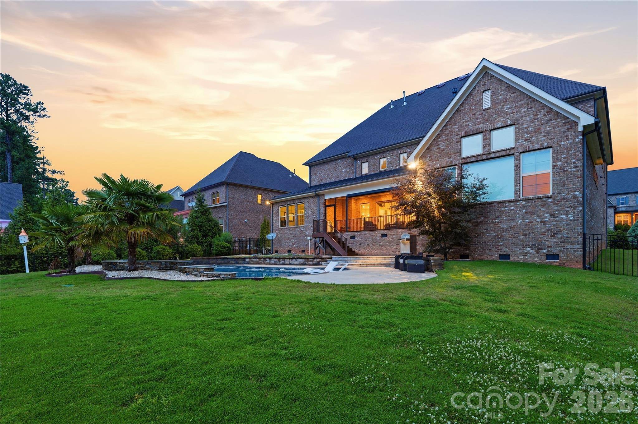 1016 Ladera DR, Waxhaw, NC 28173