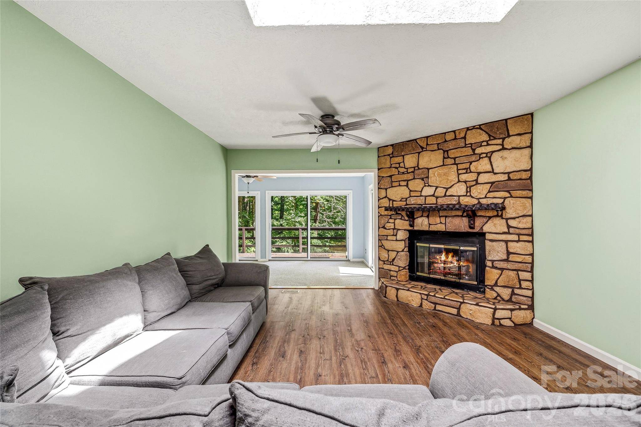 27 Unity CT, Etowah, NC 28729