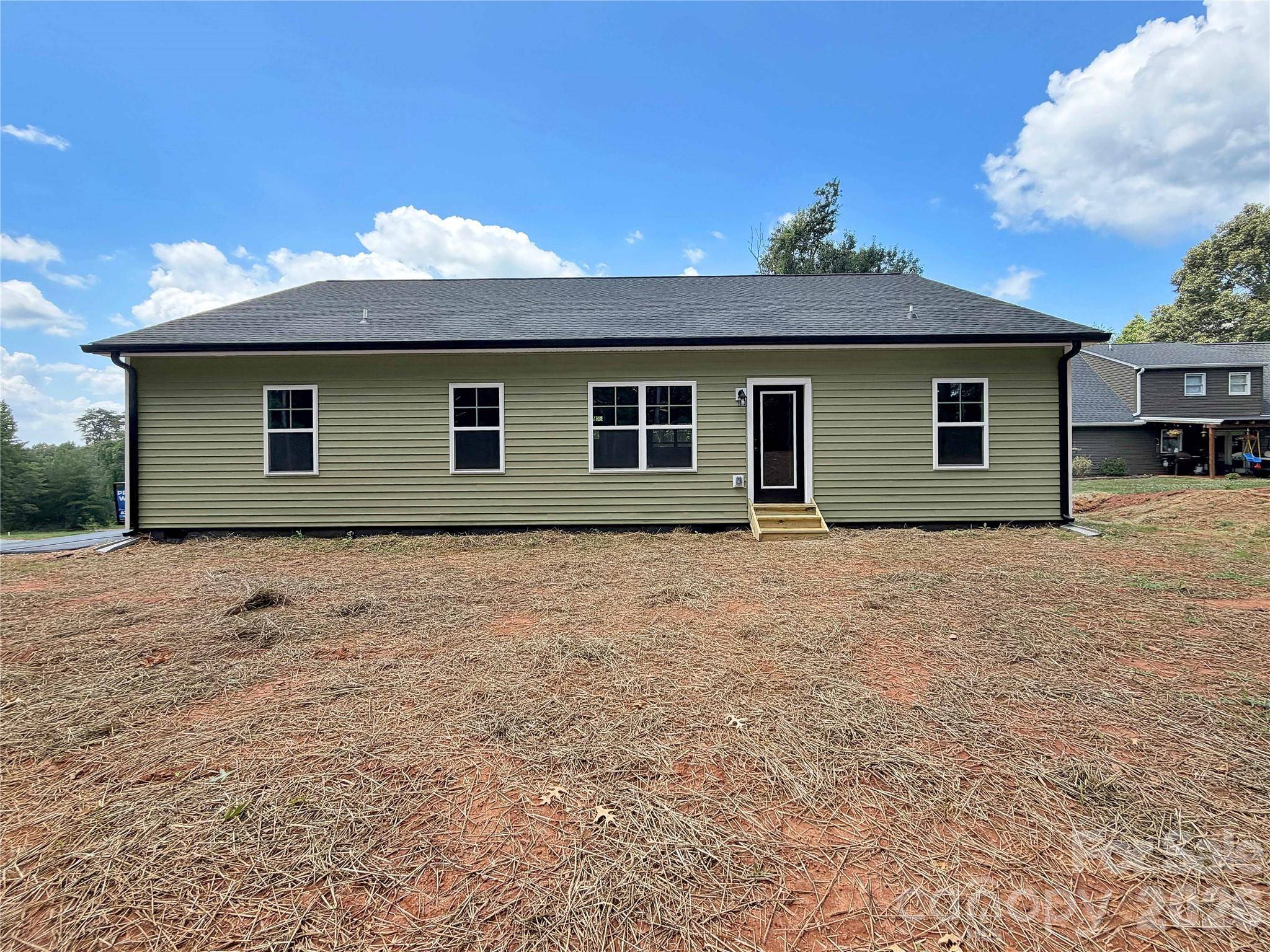 321 Whispering Pines CIR, Forest City, NC 28043